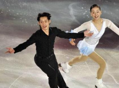 神戸ライフ 全日本ｍｏｉ 高橋大輔 浅田真央 優勝カップル