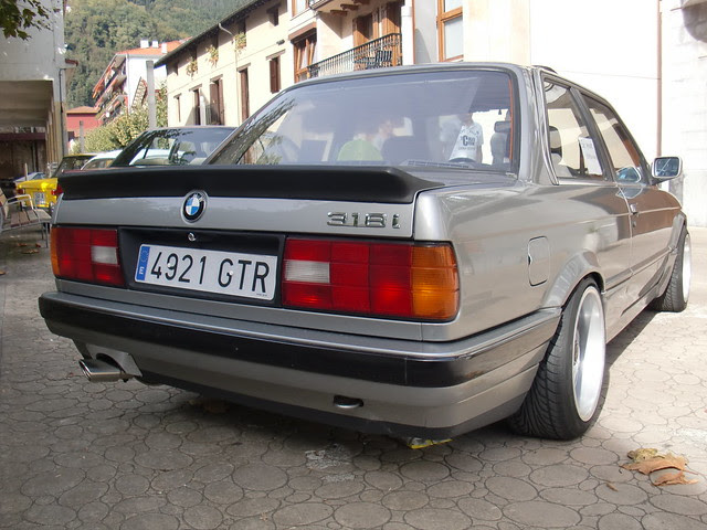 BMW 318I