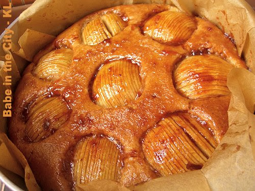 Apple & Cinnamon Tea Cake - cooling in tin