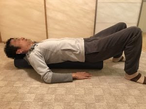 猫背の矯正にストレッチポールは相性抜群 やり方を紹介するよ とるてぃログ