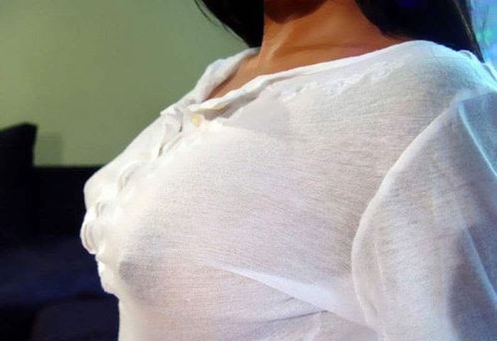 Sexy Girls Without Bras (25 pics)