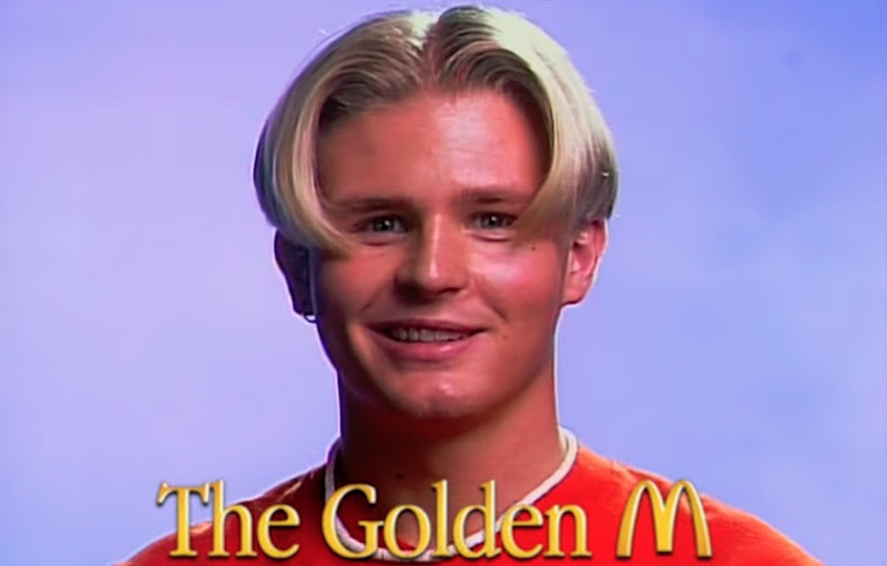 スウェーデンのマクドナルド 90年代に流行ったヘアスタイルを復活させる Mcdonald S Golden M Mifdesign Antenna