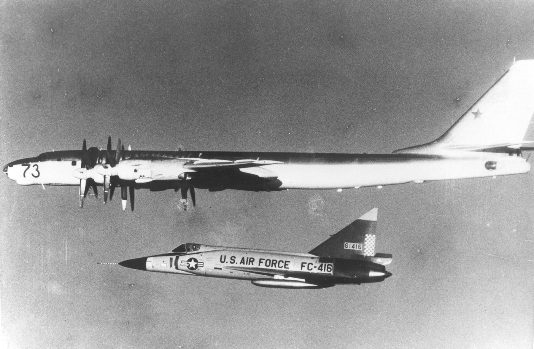 F 102 Delta Dagger