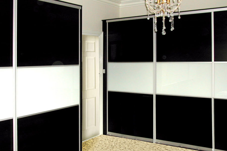 Black sliding wardrobe