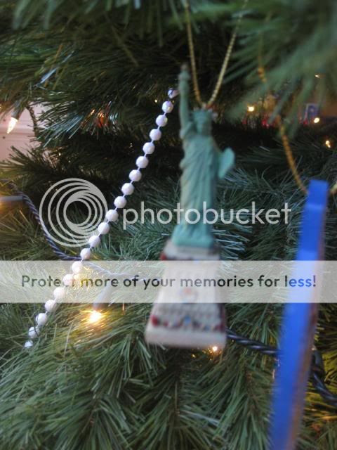 las vegas statue of liberty face. statue of liberty face vegas.