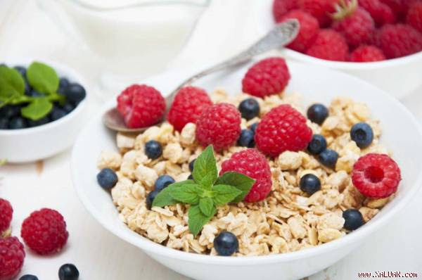 Ngũ cốc và quả mọng có thể nâng cao sức khỏe tinh thần