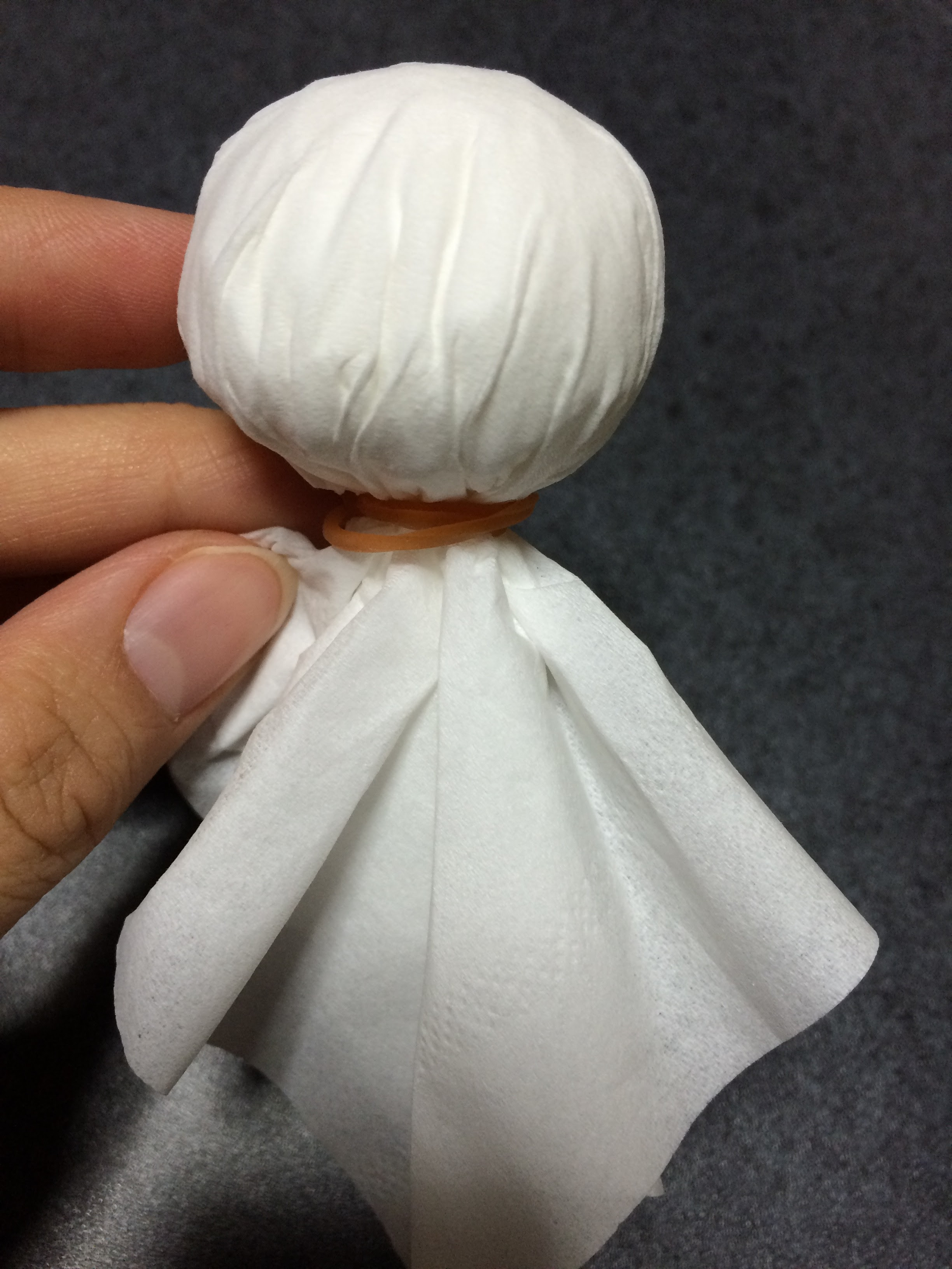 かわいいてるてる坊主の作り方とは 幼稚園児でも簡単に