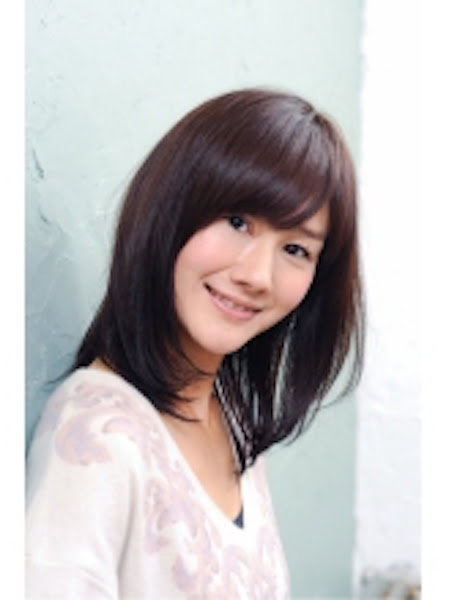 カットのみ３０代 ４０代の方に人気の 鎖骨ミディスタイル 武蔵新城口コミ１位美容院 美容室ヘアーラウンジエゴおすすめカットhair Lounge Ego 口コミ１位