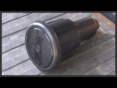 How to replace the nozzle on a Rain Bird Maxi-Paw rotor ...