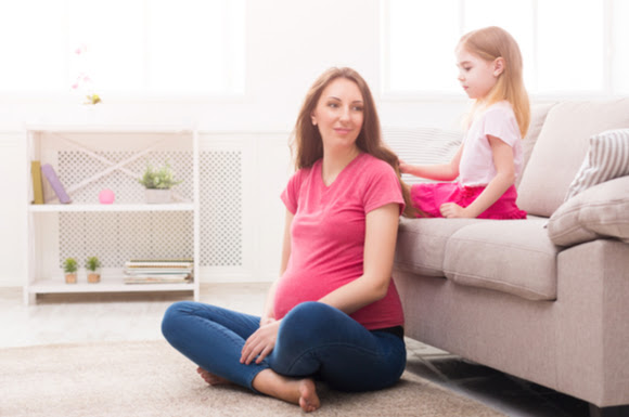 妊婦だけど縮毛矯正でストレートにしたい 胎児や体への影響について 子育て応援サイト March マーチ