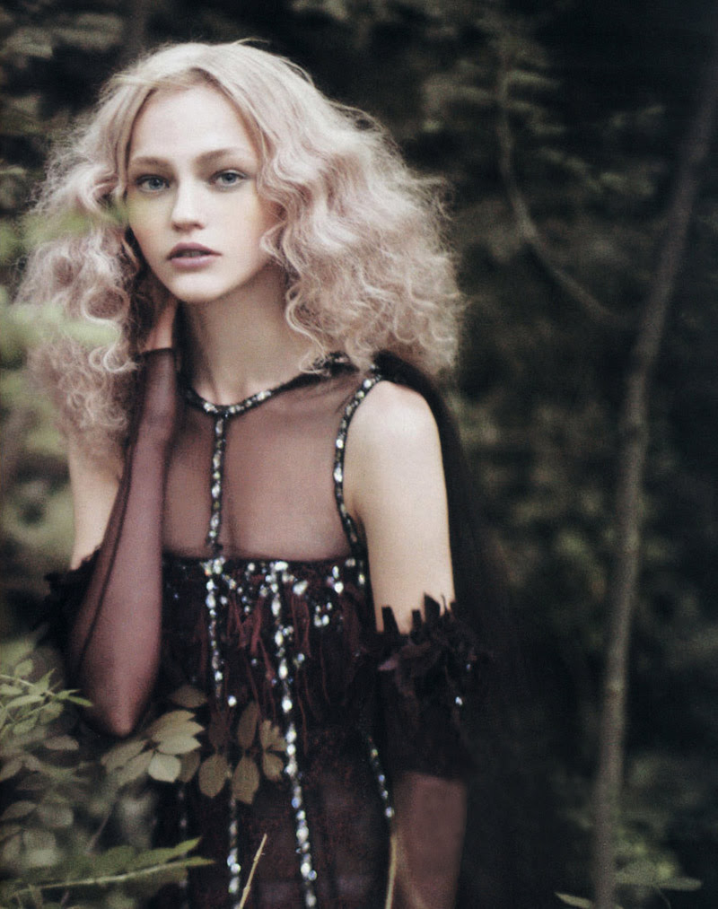 Fashion Model Sasha Pivovarova, Style inspiration, Fashion photography, Long hair