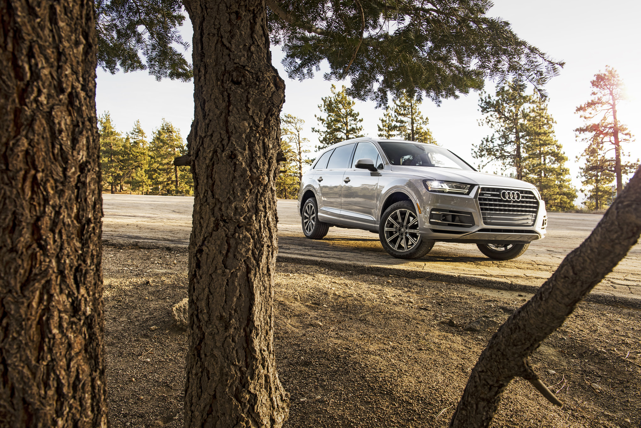 2017 Audi Q7 30T Quattro front three quarter