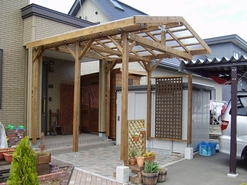 玄関前パーゴラ製作記 かんちゃんの庭作り
