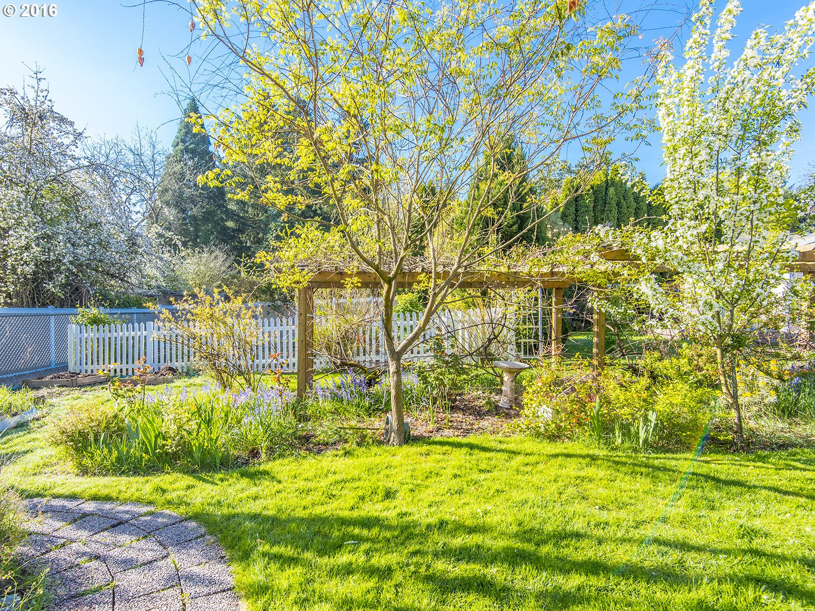 ... – 15150 Sw Division St, Beaverton, OR 97007 – Moving to Portland