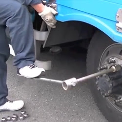 トラックのタイヤ交換の方法を教えて Jis規定編 行列のできるトラック相談所