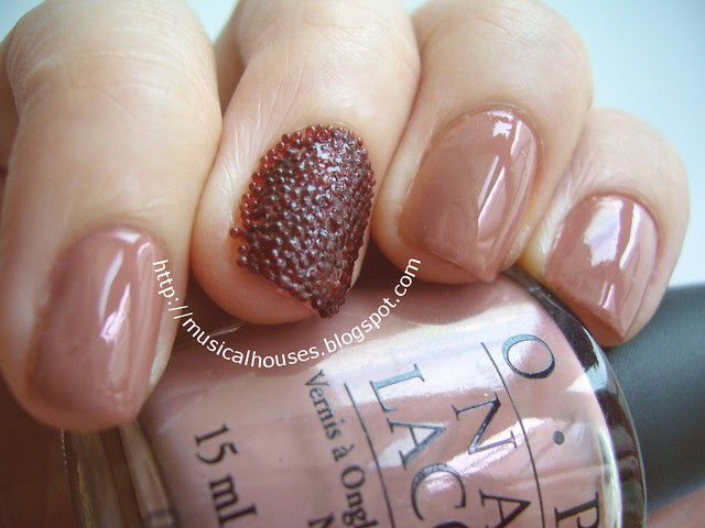 ciate caviar manicure inspired look 2