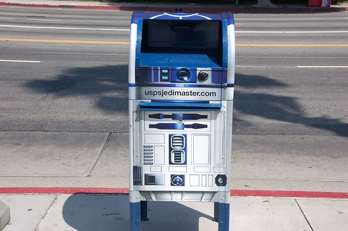 R2-D2 Mailbox