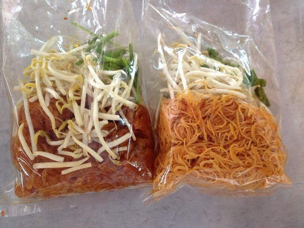 ผัดไทยไชยา เส้นเหนียวนุ่มรสเข้มข้น เมนูเด็ดจากแดนใต้