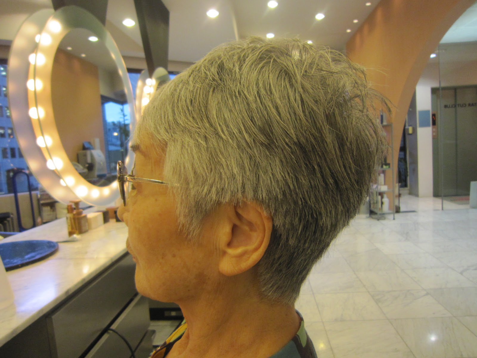 ５０代ヘアカタログ ５０代ボブと７０代ショートヘア 50代60代のご婦人の髪型を素敵にする美容師樽川和明