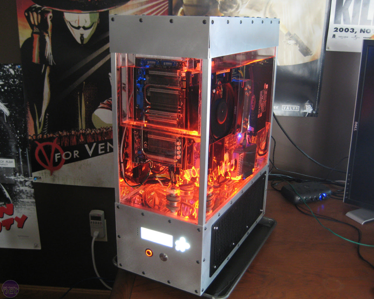 The Mineral Oil PC by Andrew Mollman bit-tech.net