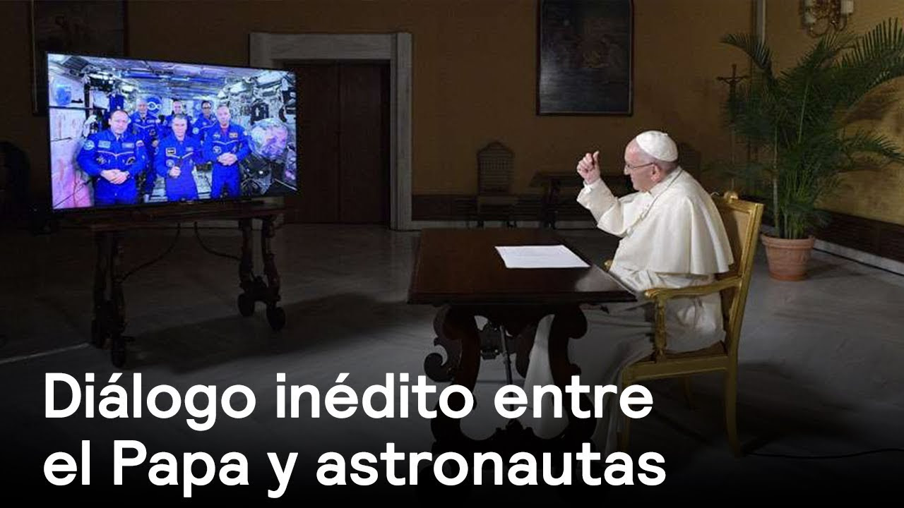 Resultado de imagen de papa francisco astronautas