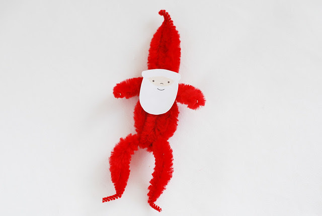 25 Crafts of Christmas // Pipe Cleaners