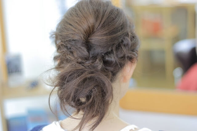 卒園式のママの髪型がロングの簡単ヘアアレンジ7選
