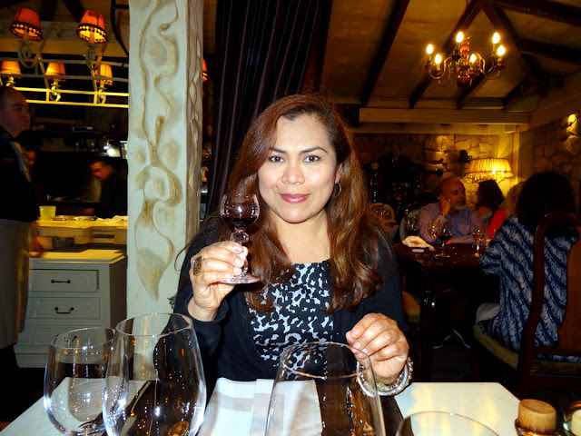 Dutched Pinay - Dinner at the 'The Four Rooms of Mrs. Safija' (4 Sobe Gospodje Safije)