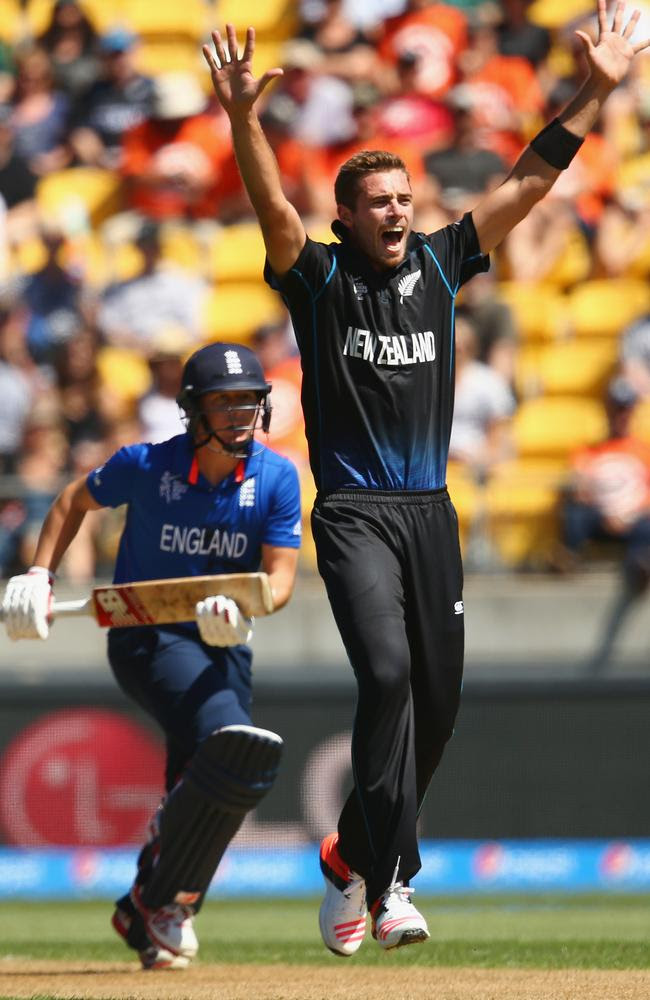 New Zealand v England: Tim Southee claims a seven wicket ...