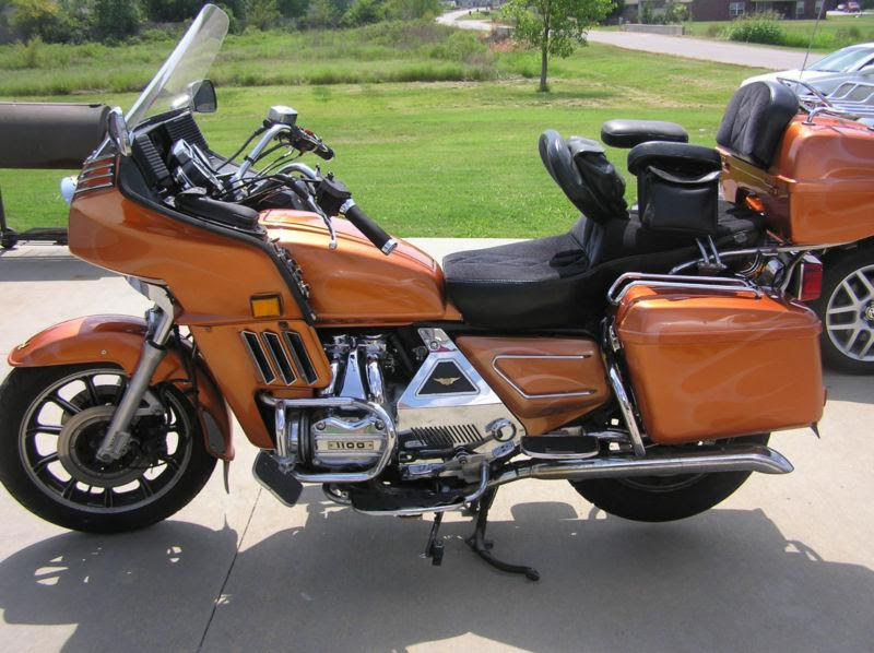 1983 goldwing GL1100 for sale on 2040-motos