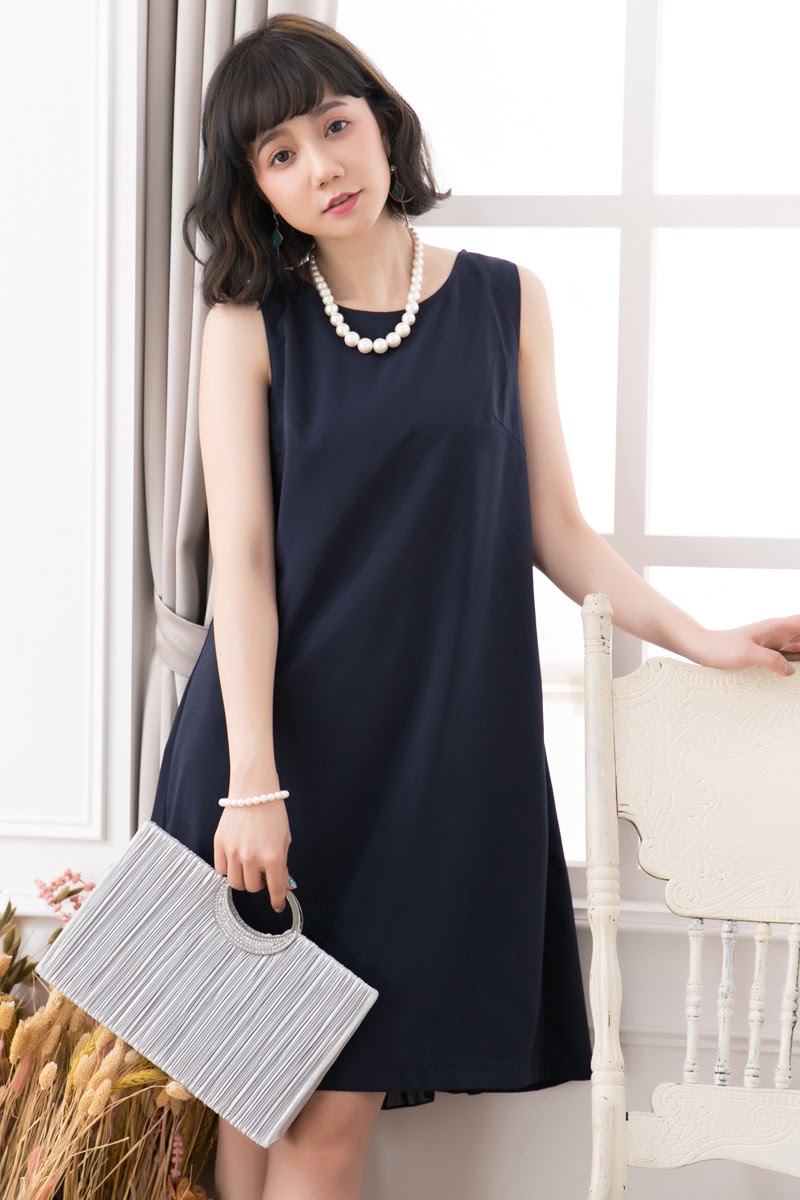 ダントツで可愛いネイビーの結婚式ワンピースドレスの魅力に迫る 人気のネイビードレスtop10 Dress Code Note