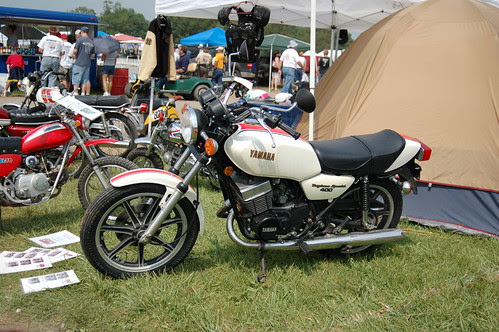 vintage yamaha motorcycles