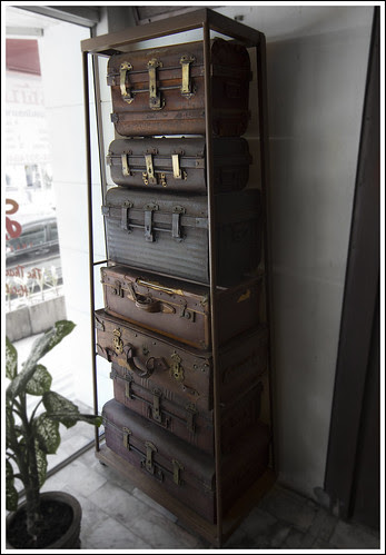  in addition to I similar to pass fourth dimension walking inwards the older parts of town Bangkok Thailand Travel Map & Things to do in Bangkok:  The Old Thavorn Hotel inwards <a href=