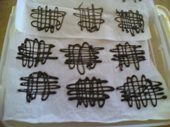 Ornamen coklat