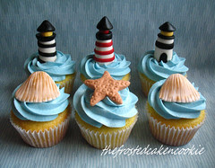 Tuesday Toppers: Lighthouse Cupcakes