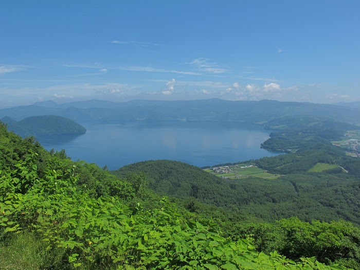 洞爷湖景也一并尽收眼帘。
