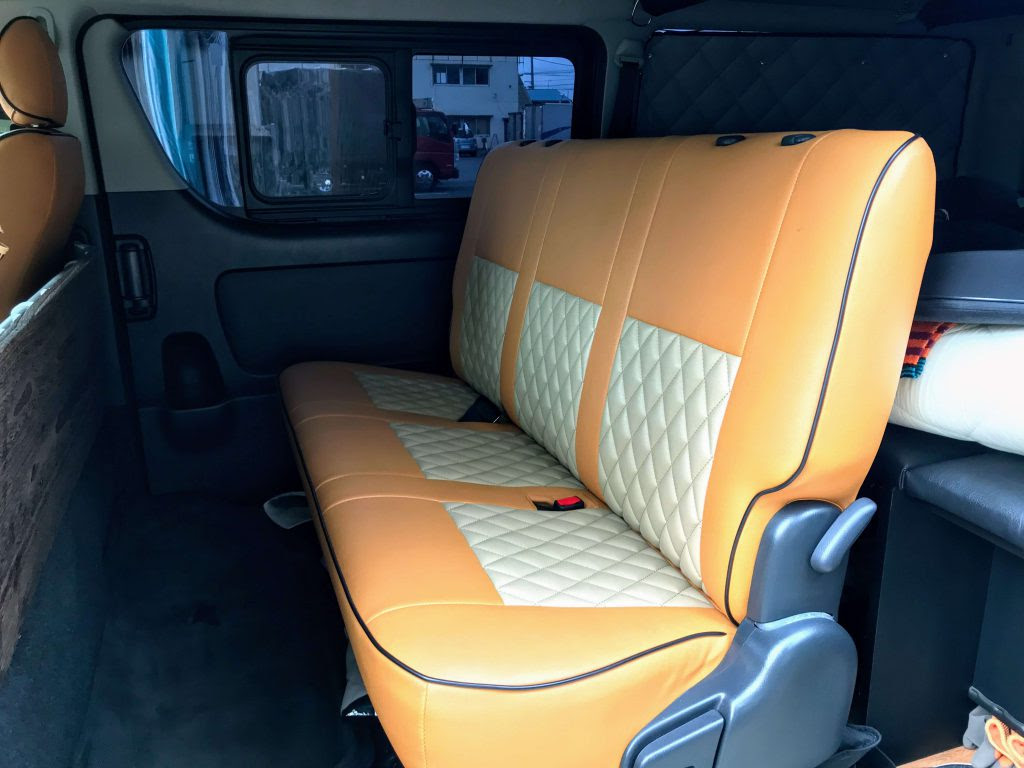 我が家の 車中泊仕様ハイエース のお役立ちグッズを隅々までご紹介 とうちゃんはテンネンパーマ