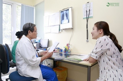 Cần theo dõi tình trạng sức khỏe và tái khám định kỳ theo đúng lịch hẹn của bác sĩ nhằm điều chỉnh phác đồ điều trị phù hợp (ảnh minh họa)