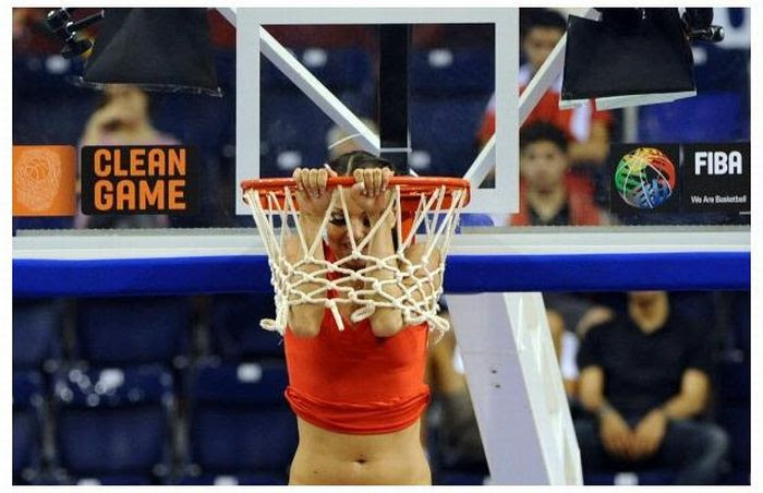 Cheerleaders at the FIBA World Championships (32 pics)