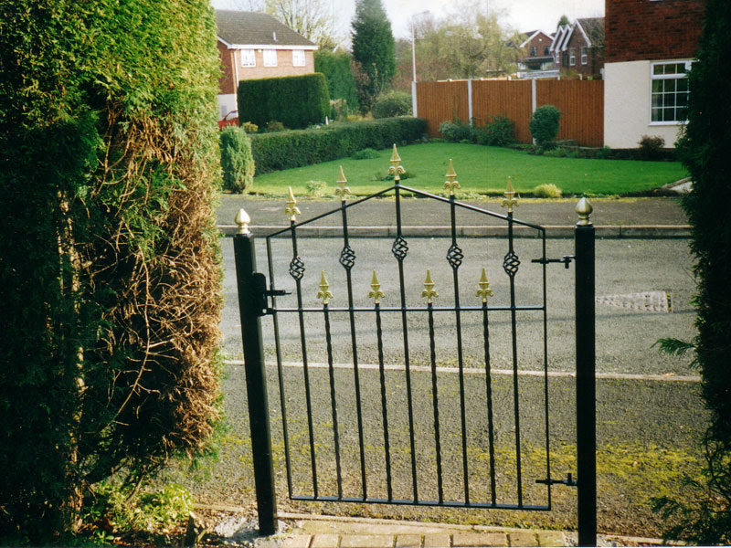 Stunning Wrought Iron Garden Gates Metal 800 x 600 · 184 kB · jpeg