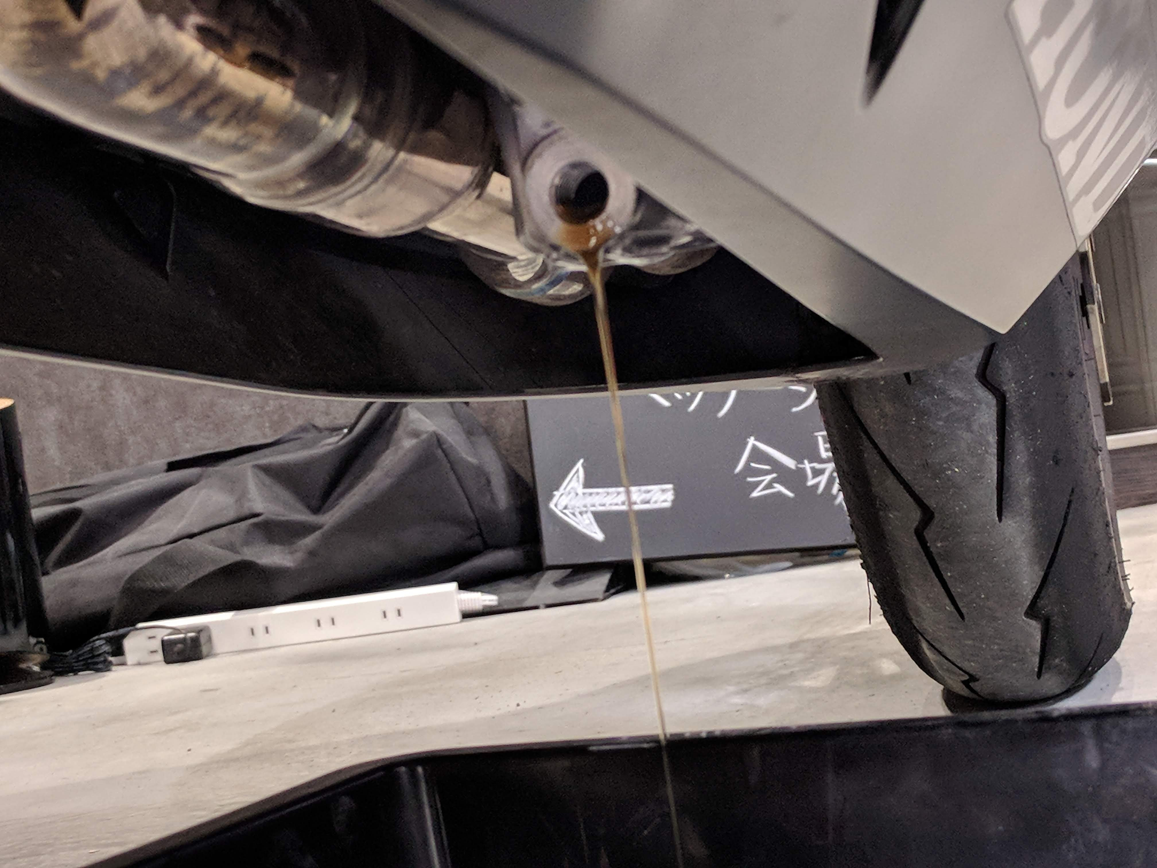 Cbr250rrのオイル交換をしました Hikikomori Rider