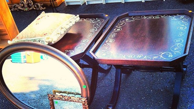 Top 10 Ways to Rock a Garage Sale (as a Seller or a Shopper)