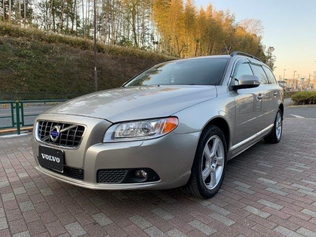 ボルボ V70 中古車情報 ボルボ Volvo 専門店の2nd Motors