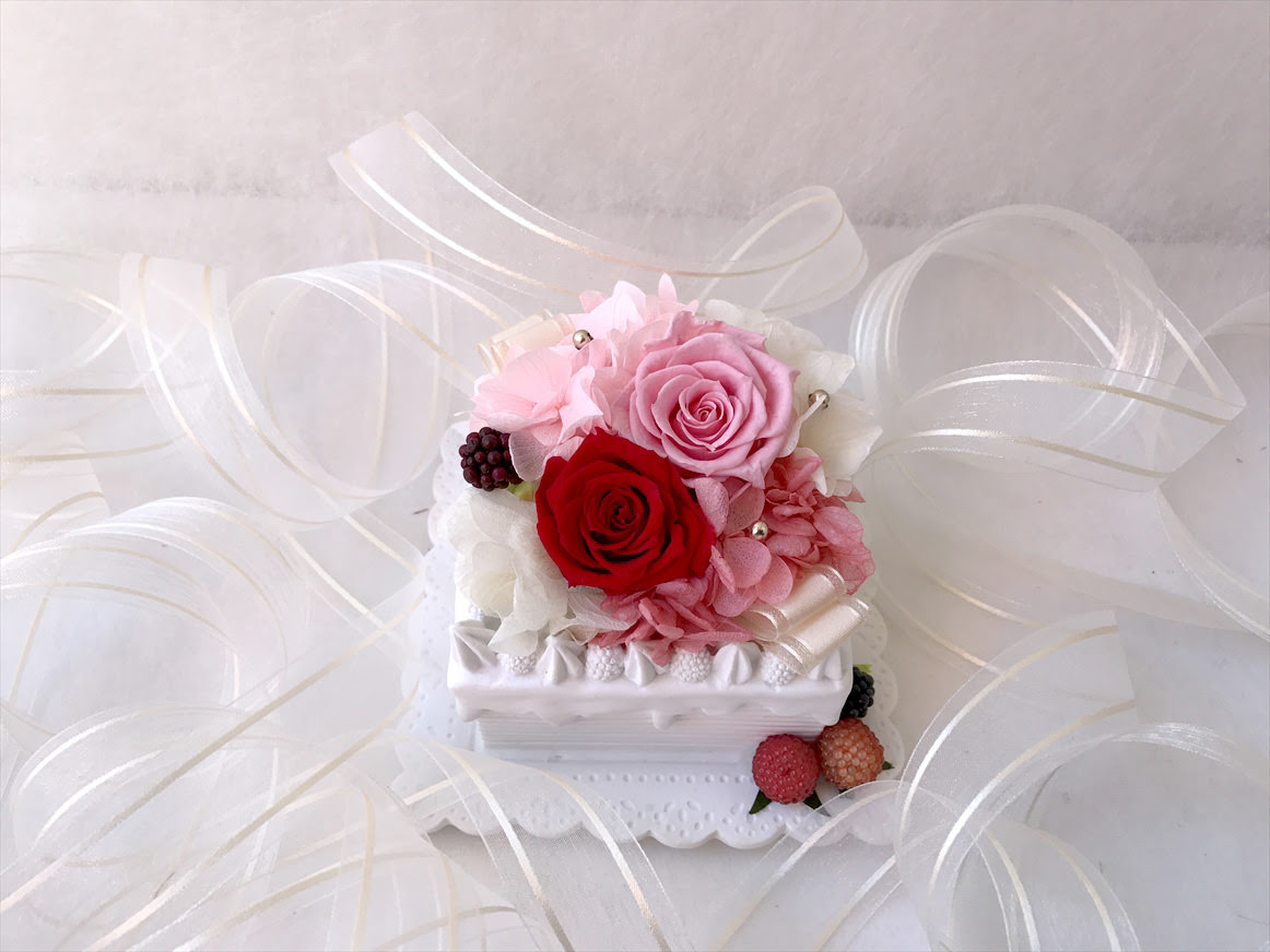 プリザーブドフラワーはどれくらい日持ちするの 花riro通信