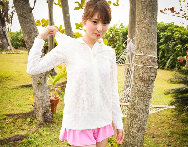 水着の上に着る ラッシュガード 大人かわいい 効果的な選び方 ねころ部