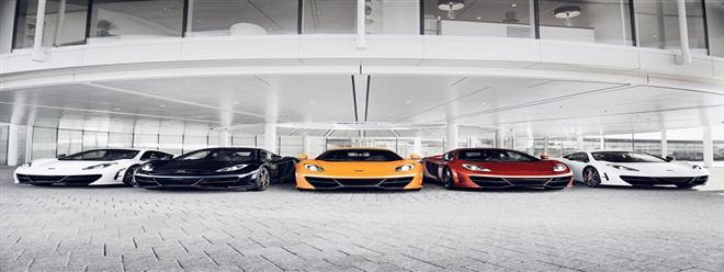 القبض على الأحمق الذى دمر غطاء محرك المكلارين بدون داعى