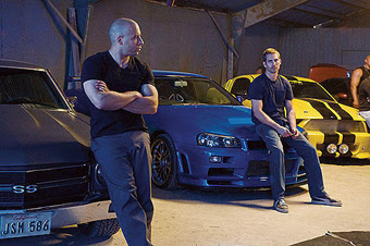 コンプリート ワイルドスピード R34 壁紙 ただ素晴らしい花