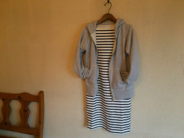 春の部屋着はユニクロのボーダーワンピース シンプル生活 わたしの好きなくらし