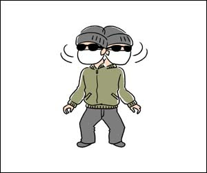 保育園の不審者対応訓練の格好がイラスト通りで不自然 動画