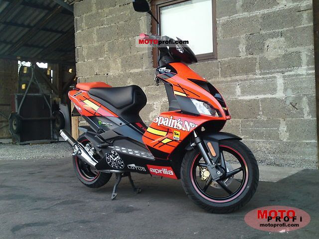 Aprilia SR 50 R Factory 2009 Specs and Photos